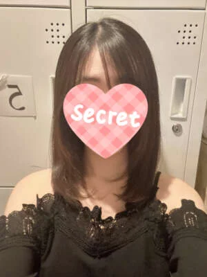 『 あすな 』本日の出勤…15:00～23:00 AGE 23 / T.163 / B.83(C) / W.58 / H.84
