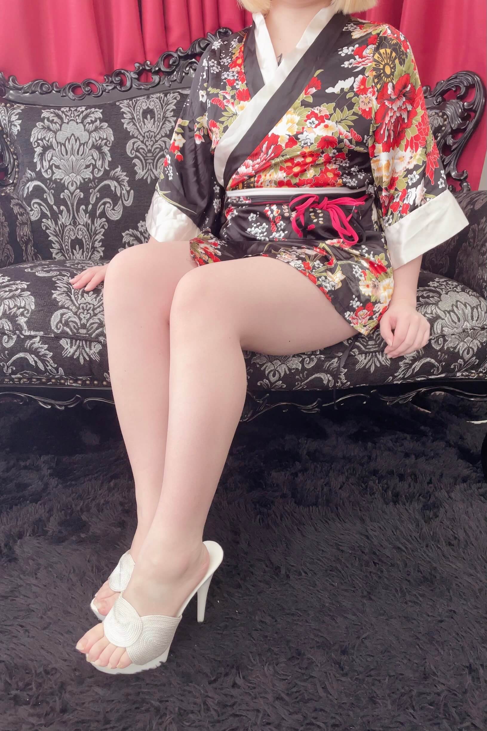 しあ